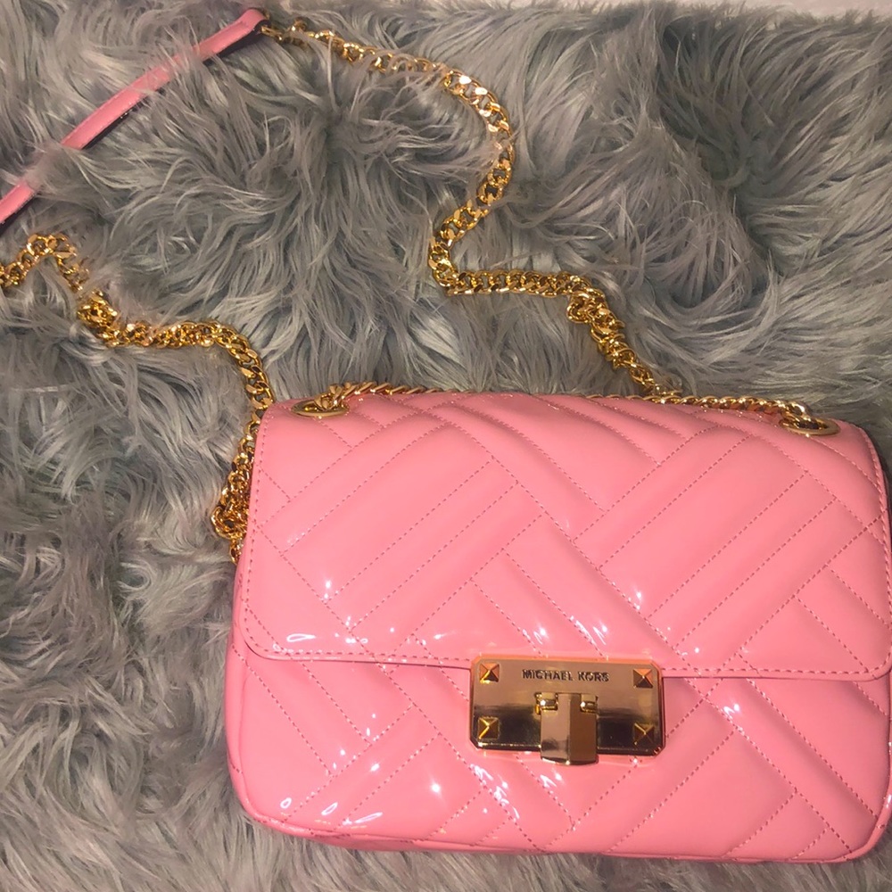 COPY - baby pink Michael Kors purse 👛